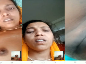 Bhabha from Rajasthani village in Vk shares her nude photos and videos