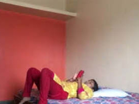 Indian couple enjoys sex at home with randi