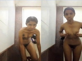 A stunning Indian girl reveals her body in an exclusive video