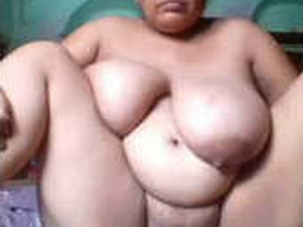 A mature woman with a milk tanker gives a sensual rubdown