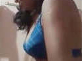 Indian college student gets down and dirty with her boyfriend