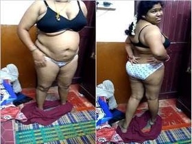 Sensual Tamil wife gets naughty in bed