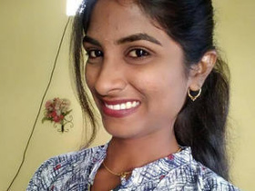 Indian amateur girl enjoys big cock