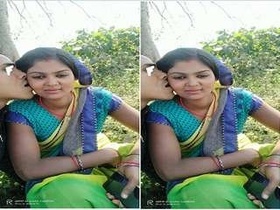 Desi lover enjoys romantic outdoor sex
