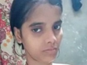 Indian girl flaunts her nude body in solo performance