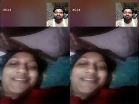 Indian bhabhi reveals her intimate parts on video