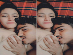 Indian amateur girl gives a blowjob in exclusive video