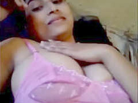 Desi village bhabi gets banged in a steamy video