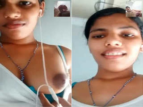 Amateur Indian girl flaunts her breasts to her lover on Facebook