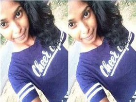 Exclusive Sri Lankan girl masturbates in HD video