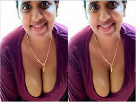Mallu bhabhi flaunts her big boobs and wet pussy in exclusive video