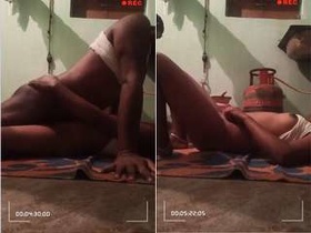 Desi couple's exclusive fucking session