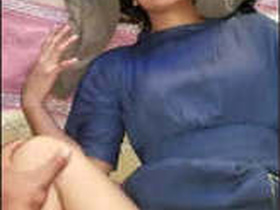 Indian bhabi gets fucked in a hot video