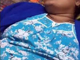 Desi couple's lack of foreplay in sex video