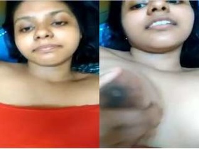 Exclusive video of a sexy Desi girl flaunting her assets