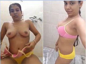 Adorable Indian amateur Ritu flaunts her breasts and vagina