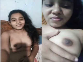 Exclusive video of a cute Lankan girl flaunting her boobs and pussy
