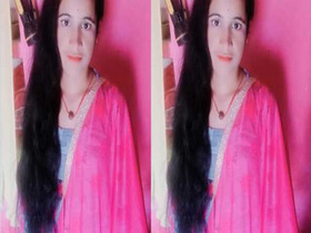 Amateur Indian girl changes into pretty clothes