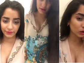 Cute desi girl pleasures herself while talking to her followers