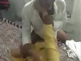 Desi bhabi gets fucked by daddy in lw