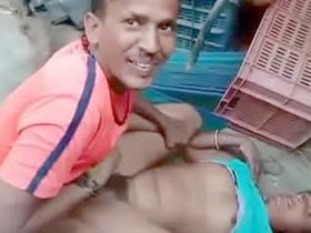 Desi Randi gets paid for outdoor sex in India