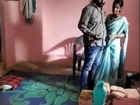 Quick fucking with a desi bhabi and her best friend