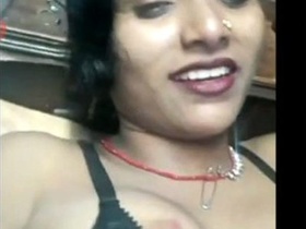 Bhabhi from village gets naughty in video call