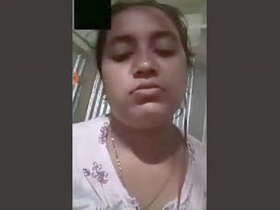 Bnagla's part reveals sexy girl's boobs and pussy in clip