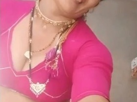 Aunty's nude selfies: A sexxy collection for your viewing pleasure