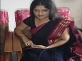 Indian aunty gets her pussy licked and fucked