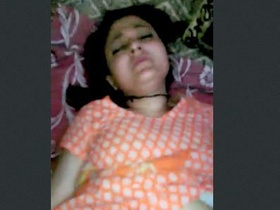 Hot bhabi gets fucked and takes a cumshot on her face