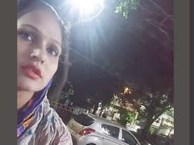 Indian couple asks for money for hotel room sex