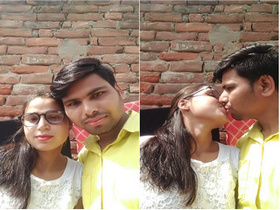 Exclusive video of Indian lover's romantic home sex