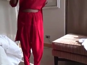 Desi Aunty Ruby shows off her pussy and fingering skills