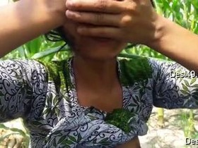 Stranger persuades Indian girl to show her breasts on camera