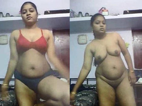 Telugu beauty bares her big butt and exposes her intimate parts