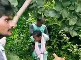 Chudai video of a rural girl getting gangbanged in the woods