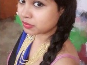 Bhabhi's steamy MMS collection