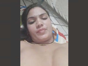 Indian couple enjoys doggy style while fucking crawfish