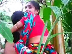 Desi bhabhi takes a ride in the wild