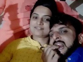Indian couple's steamy home sex video