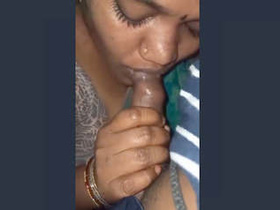 Indian wife gives a blowjob in Hindi