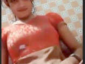 Beautiful Indian teenager flaunts her body