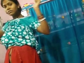 Bhabi's erotic dance in lingerie for husband