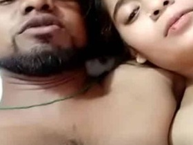 Hindi-speaking Indian guy engages in dirty talk in sex video