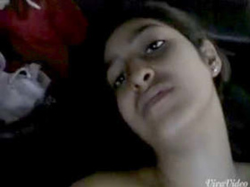 Desi girl gets fucked in the car