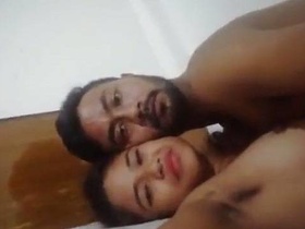 Desi sex tube featuring Indian couple's first painful experience