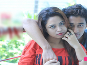 Indian man has sex with his timid girlfriend