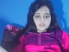Bangladeshi hottie indulges in solo masturbation in nude video