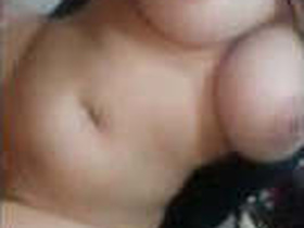 Pakistani wife flaunts her body in front of the camera